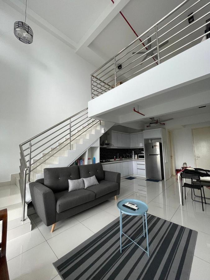 Yenni Duplex @ Decentrum, Kajang セルダン エクステリア 写真