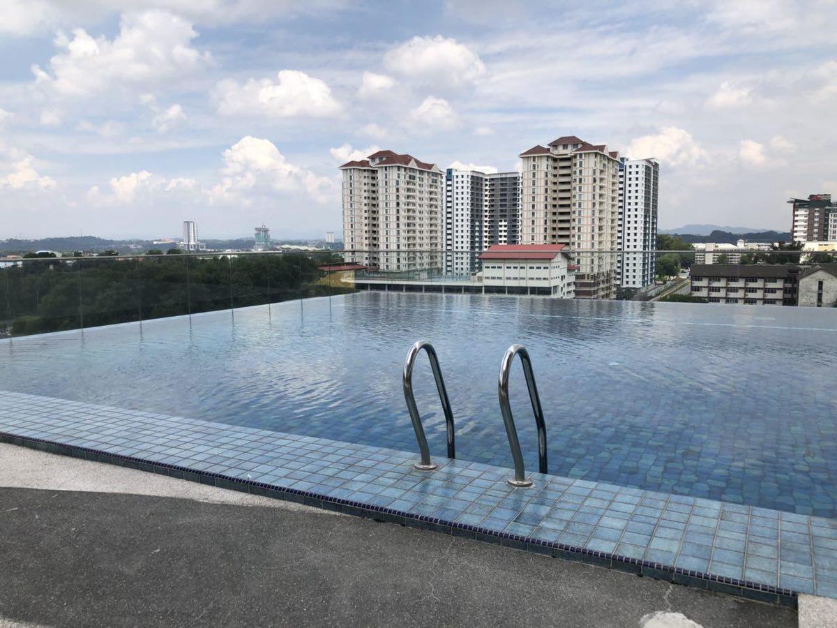 Yenni Duplex @ Decentrum, Kajang セルダン エクステリア 写真